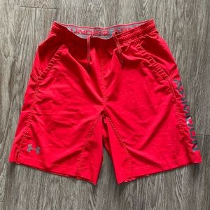 Under Armour Large mens shorts